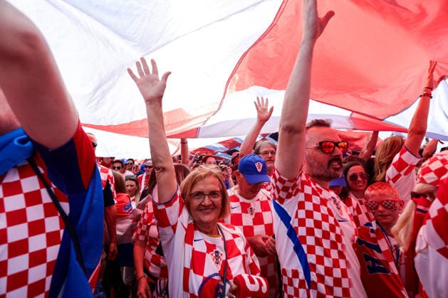 Toronto Croatia Flag Parade Thousands of Croatian fans pack Main Street as they carry a large Croatian flag during a Croatian parade before the FIFA World Cup, WM, Weltmeisterschaft, Fussball 2026 Group L match between Panama and Croatia on June 23, 2026 in Toronto, Ontario.  SanjinxStrukic PIXSELL