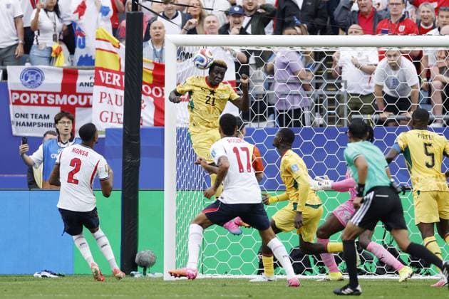 FOXBOROUGH - (LR) Kojo Peprah Oppong of Ghana clears the ball off the line, Morgan Rogers of England, Thomas Partey of Ghana during the FIFA 2026 World Cup Group L match between England and Ghana at Boston Stadium on June 23, 2026 in Foxborough, United States. MAURICE VAN STEEN ANP FIFA World Cup, WM, Weltmeisterschaft, Fussball 2026 2026 xVIxANPxSportx xMauricexvanxSteenxIVx 561784122 originalFilename: 561784122.jpg