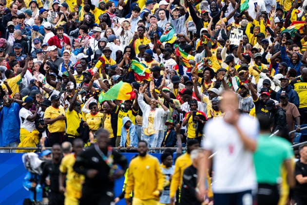 260623 Harry Kane of England infront of fans of Ghana after the FIFA World Cup, WM, Weltmeisterschaft, Fussball 2026 group stage football match between England and Ghana on June 23, 2026 in Foxborough. Photo: Jon Olav Nesvold BILDBYRAN COP 217 JE0135 fotboll football soccer fotball vm fotbolls-vm fotball-vm fotbolls-vm 2026 fifa world cup 2026 13 bbeng depp *** June 23, 2026  Copyright: JONxOLAVxNESVOLD BB260623JE082