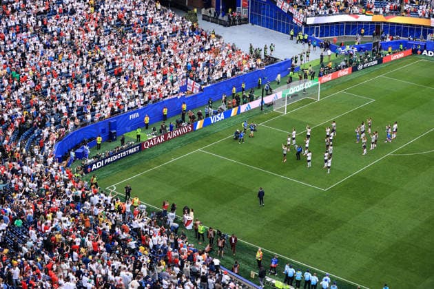 Football - FIFA World Cup, WM, Weltmeisterschaft, Fussball - Group L - England v Ghana 23rd June 2026 - FIFA World Cup - Group L - England v Ghana - England players applaud the fans - Photo: Simon Stacpoole Offside. Foxborough USA *** Fußball – FIFA-Weltmeisterschaft, Gruppe L  Copyright: xSimonxStacpoolexOffside