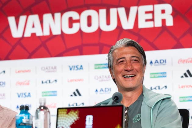 Switzerland press conference, PK, Pressekonferenz during the 2026 FIFA World Cup, WM, Weltmeisterschaft, Fussball in Vancouver Switzerland s head coach Murat Yakin reacts during a press conference one day ahead of the 2026 FIFA World Cup Group B soccer match between Switzerland and Canada at the BC Place stadium in Vancouver, Canada, 23 June 2026. VANCOUVER Canada  Copyright: xPETERxKLAUNZERx