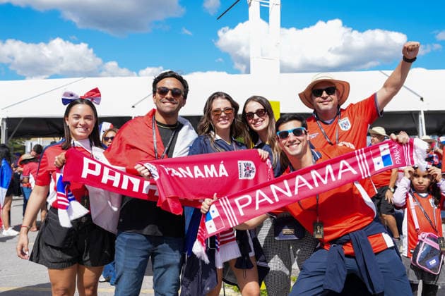 Panama v Croatia - 2026 FIFA World Cup, WM, Weltmeisterschaft, Fussball Group L Panamanian fans arriving to the stadium before the 2026 FIFA World Cup Group L match between Panama and Croatia at Toronto Stadium. on June 23, 2026 in Toronto, Canada. (Photo by Leonardo Ramirez Eyepix Group) Copyright: xLeonardoxRamirezx xEyepixxGroupx LR23062026-00045