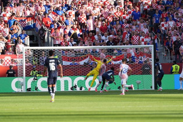 Panama v Croatia - FIFA World Cup, WM, Weltmeisterschaft, Fussball 2026 - Group L TORONTO, CANADA - JUNE 23: Dominik Livakovic of Croatia saves the ball during the 2026 FIFA World Cup First Stage Group L match between Panama and Croatia at Toronto Stadium (BMO Field) in Toronto, Ontario, Canada on June 23, 2026. Mert Alper Dervis Anadolu Ontario Canada. Editorial use only. Please get in touch for any other usage.  Copyright: x2026xAnadoluxMertxAlperxDervisx