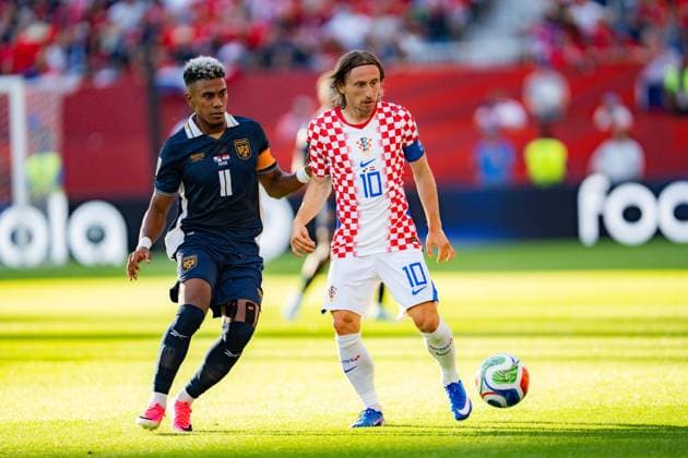 FIFA Fussball Weltmeisterschaft 2026, Gruppe L, Spiel 2, Panama vs. Kroatien, 23.06.2026 im Toronto Stadium, Toronto Luka Modric (Kroatien) Edgar Barcenas (Panama) *** 2026 FIFA World Cup, Group L, Match 2, Panama vs. Croatia, June 23, 2026, at Toronto Stadium, Toronto Luka Modric (Croatia) Edgar Barcenas (Panama),detected_source_language Copyright: xBahhoxKarax