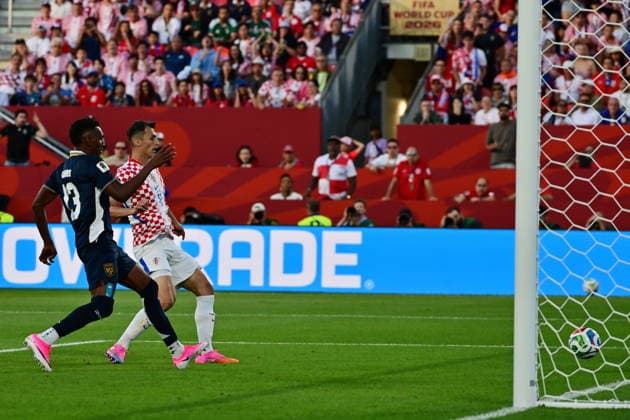 FIFA World Cup, WM, Weltmeisterschaft, Fussball 2026 - Group L - Panama vs Croatia Ante Budimir of Croatia (R) scores the 0-1 goal during the FIFA World Cup 2026 group stage match Panama against Croatia, in Toronto, Canada, 23 June 2026. TORONTO United States  Copyright: xEDUARDOxLIMAx
