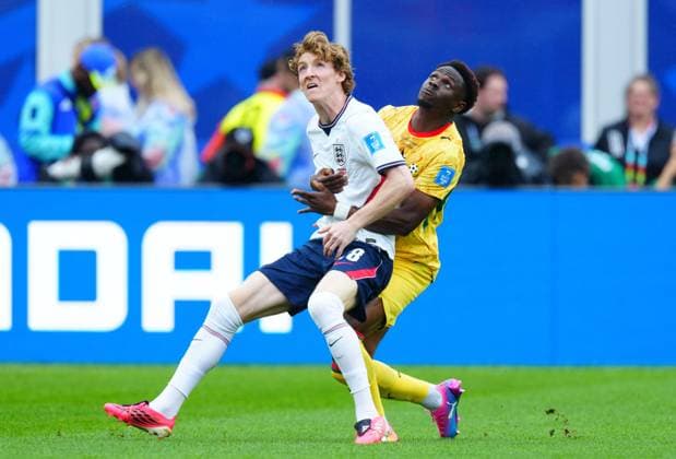 Anthony Gordon of England and Marvin Senaya of Ghana England v Ghana, 2026 FIFA World Cup, WM, Weltmeisterschaft, Fussball Group L, Football, Boston Stadium, Foxborough, Massachusetts, USA - 23 Jun 2026Foxborough Boston Stadium Massachusetts (MA) United States of America EDITORIAL USE ONLY No use with unauthorised audio, video, data, fixture lists, club league logos or live services. Online in-match use limited to 120 images, no video emulation. No use in betting, games or single club league player publications.  Copyright: xJavierxGarcia Shutterstockx 16956021gn