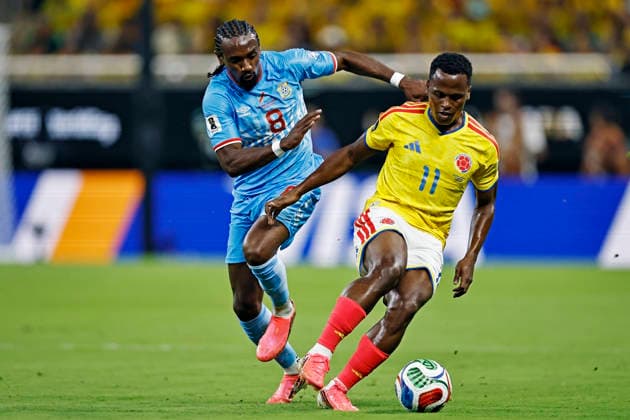 June 23, 2026, Guadalajara, Jalisco, Mexico: Jhon Arias of Colombia battles for possession ball with Samuel Moutoussamy of Congo DR during the match between Colombia and Congo DR for the 2st round of the group K of the FIFA World Cup, WM, Weltmeisterschaft, Fussball 2026, at Guadalajara Stadium, in Guadalajara, Mexico on June 23, 2026. Photo: DiaEsportivo Guadalajara Mexico - ZUMAh208 20260623_zsp_h208_012 Copyright: xHeulerxAndreyx