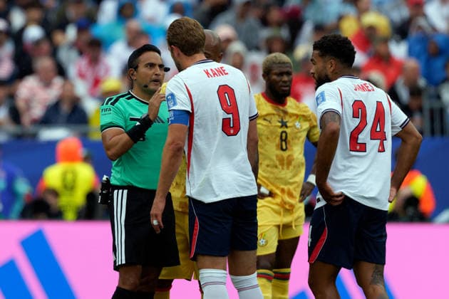 IPA85995774 - Harry Kane of England takes part in protests during the Group L match between England and Ghana at the FIFA World Cup, WM, Weltmeisterschaft, Fussball in Boston, USA, on June 23, 2026  Copyright: xEmmanuelexMastrodonato IPAxSportx xx 85995774