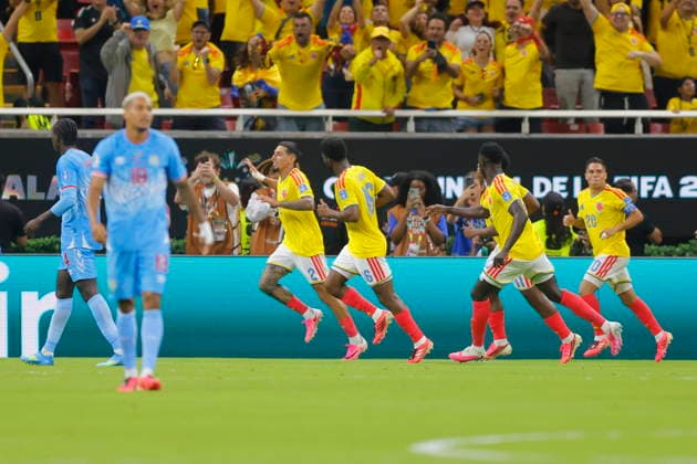 FIFA World Cup, WM, Weltmeisterschaft, Fussball 2026 - Group K - Colombia vs DR Congo Daniel Munoz (L) of Colombia celebrates a goal during a FIFA World Cup 2026 Group K soccer match between Colombia and DR Congo in Guadalajara, Mexico, 23 June 2026. GUADALAJARA Mexico  Copyright: xFRANCISCOxGUASCOx