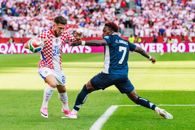 TORONTO, ON - JUNE 23: Forward Marco Pasalic (24) of Croatia and midfielder Jose Luis Rodriguez (7) of Panama are seen during the first half of the FIFA World Cup, WM, Weltmeisterschaft, Fussball 2026 Group L match between Panama and Croatia on June 23, 2026, at Toronto Stadium in Toronto, ON. (Photo by Mathew Tsang Icon Sportswire) SOCCER: JUN 23 FIFA World Cup 26 Group L - Panama vs Croatia EDITORIAL USE ONLY Icon260623010