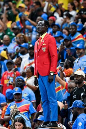 Michel Kuka Mboladinga, a Congolese supporter mimicking the posture of the Patrice Lumumba statue prior to the FIFA Men’s World Cup 2026 Group Stage football match between Colombia and Congo DR at Guadalajara Stadium, in Guadalajara on June 23th 2026 (Photo by Nayra Halm SPP)  Copyright: xNayraxHalm SPPx Sportspressphoto_SPR174993