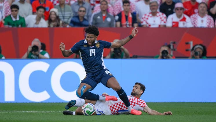 June 23, 2026, Toronto, Ontario, Canada: Ivan Perisic ( 8) of Croatia takes down Carlos Harvey ( 14) of Panama during the 2026 FIFA World Cup, WM, Weltmeisterschaft, Fussball game between Panama and Croatia at Toronto Stadium. Croatia won the match 1-0. Sports News - June 23, 2026  - ZUMAv136 20260623_zsp_v136_027 Copyright: xJeffxVoganx