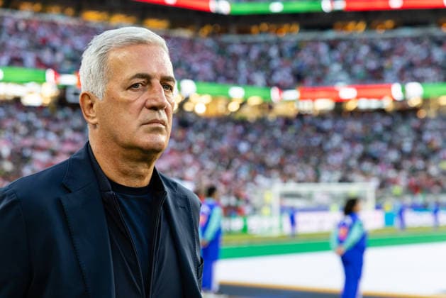 Football: Vladimir Petkovic sacked as Algeria’s national team manager, archive footage