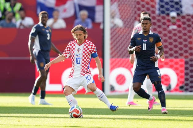 Panama v Croatia - 2026 FIFA World Cup, WM, Weltmeisterschaft, Fussball Group L Luka Modric 10 of Croatia pass the ball during the 2026 FIFA World Cup Group L match between Panama and Croatia at Toronto Stadium. on June 23, 2026 in Toronto, Canada. (Photo by Leonardo Ramirez Eyepix Group) Copyright: xLeonardoxRamirezx xEyepixxGroupx LR23062026-01142
