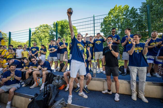 Basketball Berlin 23.06.2026 Saison 2025 2026 EasyCredit BBL 1. Bundesliga Alba Berlin ist Deutscher Meister 2026 Fanfest Justin Bean (Alba Berlin, No.34) *** Basketball Berlin, June 23, 2026; 2025–2026 Season; EasyCredit BBL 1 Bundesliga; Alba Berlin is the 2026 German Champion; Fan Fest; Justin Bean, Alba Berlin, No. 34,detected_source_language