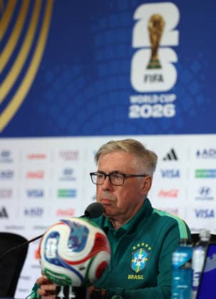 (260624) -- MIAMI, June 24, 2026 -- Carlo Ancelotti, head coach of Team Brazil, attends a press conference, PK, Pressekonferenz at the FIFA World Cup, WM, Weltmeisterschaft, Fussball 2026 in Miami, the United States, on June 23, 2026. ) (SP)U.S.-MIAMI-FOOTBALL-FIFA WORLD CUP-PRESS CONFERENCE-BRAZIL ZhangxChen 
