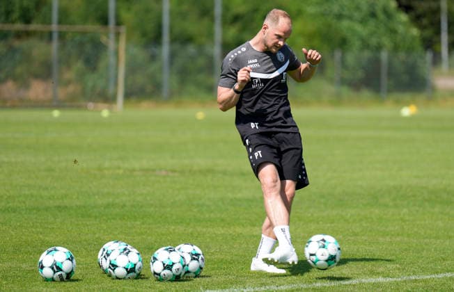24.06.2026, Trainingsplatz, Meppen, GER, Fußball, 3. Liga: Trainingsauftakt des SV Meppen, Patrick Theodor (Torwart-Trainer) DFL REGULATIONS PROHIBIT ANY USE OF PHOTOGRAPHS AS IMAGE SEQUENCES AND OR QUASI-VIDEO. Meppen Niedersachsen Deutschland Trainingsplatz *** June 24, 2026, Training Field, Meppen, GER, Soccer, 3rd Division