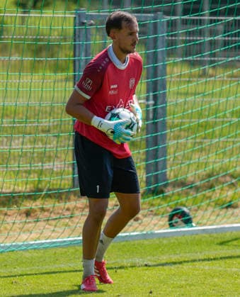 24.06.2026, Trainingsplatz, Meppen, GER, Fußball, 3. Liga: Trainingsauftakt des SV Meppen, TW Noah Oberbeck (SV Meppen 1) DFL REGULATIONS PROHIBIT ANY USE OF PHOTOGRAPHS AS IMAGE SEQUENCES AND OR QUASI-VIDEO. Meppen Niedersachsen Deutschland Trainingsplatz *** June 24, 2026, Training Field, Meppen, GER, Soccer, 3rd Division