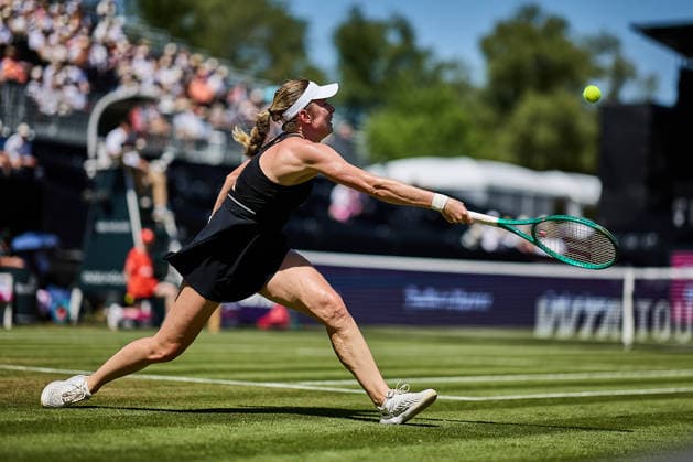 June 24, 2026, Bad Homburg, Hessen, Germany: Ekaterina Alexandrova returns with forehand to Mirra Andreeva during the BAD HOMBURG OPEN powered by SOLARWATTT- WTA500 - Womens Tennis, 24.6.2026 in Bad Homburg (Tennis-Club Bad Homburg), Germany - Photo: Tennis 2026: Bad Hombug Open - WTA500: ALEXANDROVA 6:3 6:4 ANDREEVA  - ZUMAs343 20260624_zsp_s343_039 Copyright: xMathiasxSchulzx