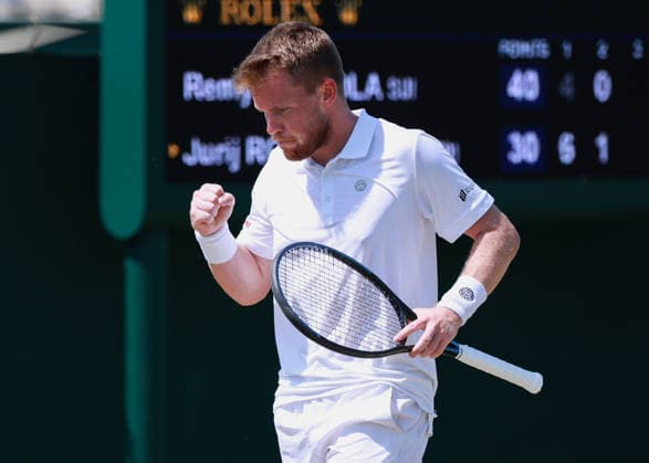 Remy Bertola (SUI) macht die Faust und jubelt, Jubel, Emotion,, Herren Einzel, Men s Singles, Qualifikation, Wimbledon Tennis - Wimbledon 2026 - Grand Slam ITF ATP, Tennis Herren WTA, Tennis Damen - AELTC - London - - Great Britain - 24 June 2026. *** Remy Bertola (SUI) pumps his fist and celebrates; cheers, excitement; Mens Singles, Qualifying, Wimbledon Tennis, Wimbledon 2026, Grand Slam, ITF, ATP, WTA, AELTC, London, Great Britain, June 24, 2026,detected_source_language Copyright: xJuergenxHasenkopfx