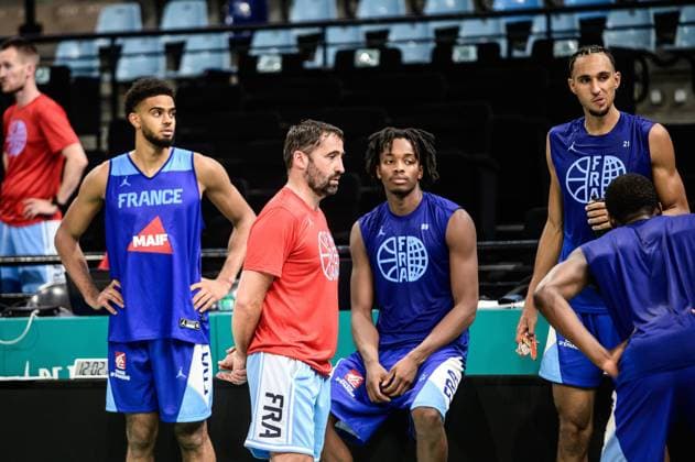 Entrainement de l équipe de France au palais des sports de Pau pour la qualification de la Coupe du Monde FIBA 2027 PHOTOPQR SUD OUEST Quentin TOP ; Pau ; 24 06 2026 ; Entrainement de l équipe de France au palais des sports de Pau pour la qualification de la Coupe du Monde FIBA 2027 Frédéric Fauthoux Pau, France, june 24th 2026 Basket. French national team, Nationalteam training session at the Palais des Sports in Pau for the FIBA ??World Cup 2027 qualifiers Pau BEARN France  Copyright: xPHOTOPQR SUDxOUEST MAXPPPxQuentinxTOPx 20260624SDO8543 20260624SDO8543