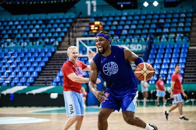 Entrainement de l équipe de France au palais des sports de Pau pour la qualification de la Coupe du Monde FIBA 2027 PHOTOPQR SUD OUEST Quentin TOP ; Pau ; 24 06 2026 ; Entrainement de l équipe de France au palais des sports de Pau pour la qualification de la Coupe du Monde FIBA 2027 GUERSCHON YABUSELE Pau, France, june 24th 2026 Basket. French national team, Nationalteam training session at the Palais des Sports in Pau for the FIBA ??World Cup 2027 qualifiers Pau BEARN France  Copyright: xPHOTOPQR SUDxOUEST MAXPPPxQuentinxTOPx 20260624SDO8544 20260624SDO8544