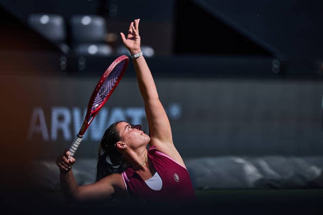 June 24, 2026, Bad Homburg, Hessen, Germany: Emma Navarro of United States serves to Iga Swiatek of Poland during the BAD HOMBURG OPEN powered by SOLARWATTT- WTA500 - Womens Tennis, 24.6.2026 in Bad Homburg (Tennis-Club Bad Homburg), Germany - Photo: Tennis 2026: Bad Hombug Open - WTA500: NAVARO Vs SWIATEK  - ZUMAs343 20260624_zsp_s343_080 Copyright: xMathiasxSchulzx