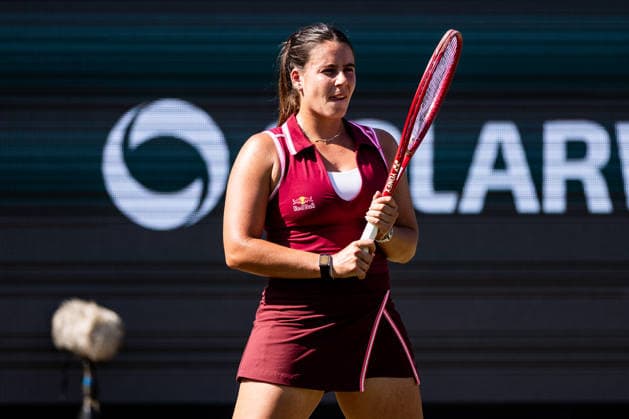 BAD HOMBURG, GERMANY - JUNE 24: Emma Navarro (USA) during the Bad Homburg Open powered by Solarwatt Singles match between Iga Swiatek (POL) vs Emma Navarro (USA) at Kurpark Bad Homburg on June 24, 2026 in Bad Homburg, Germany. Hessen Germany Copyright: xSteffiexWunderlx