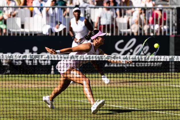 BAD HOMBURG, GERMANY - JUNE 24: Alexandra Eala (PHI) Venus Williams (USA) during the Bad Homburg Open powered by Solarwatt Doubles match between Catherine Harrison (USA) Alexandra Osborne (AUS) vs Alexandra Eala (PHI) Venus Williams (USA) at Kurpark Bad Homburg on June 24, 2026 in Bad Homburg, Germany. Hessen Germany Copyright: xSteffiexWunderlx