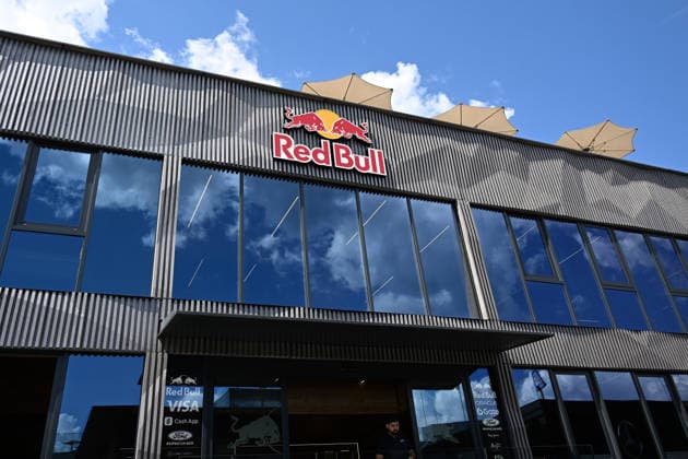 24.06.2026, xsvx, Motorsport FIA Formel 1, Grand Prix von Österreich v.l. Symbolfoto, Symbolbild Oracle Red Bull Rading Logo Wappen Schriftzug (FIA REGULATIONS PROHIBIT ANY USE OF PHOTOGRAPHS as IMAGE SEQUENCES and or QUASI-VIDEO) Zeltweg-Spielberg *** June 24, 2026, xsvx, Motorsport FIA Formula 1, Austrian Grand Prix v l Stock photo, stock image Oracle Red Bull Racing logo, crest, lettering FIA REGULATIONS PROHIBIT ANY USE OF PHOTOGRAPHS as IMAGE SEQUENCES and or QUASI-VIDEO Zeltweg Spielberg