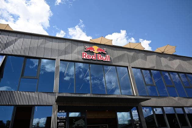 24.06.2026, xsvx, Motorsport FIA Formel 1, Grand Prix von Österreich v.l. Symbolfoto, Symbolbild Oracle Red Bull Rading Logo Wappen Schriftzug (FIA REGULATIONS PROHIBIT ANY USE OF PHOTOGRAPHS as IMAGE SEQUENCES and or QUASI-VIDEO) Zeltweg-Spielberg *** June 24, 2026, xsvx, Motorsport FIA Formula 1, Austrian Grand Prix v l Stock photo, stock image Oracle Red Bull Racing logo, crest, lettering FIA REGULATIONS PROHIBIT ANY USE OF PHOTOGRAPHS as IMAGE SEQUENCES and or QUASI-VIDEO Zeltweg Spielberg