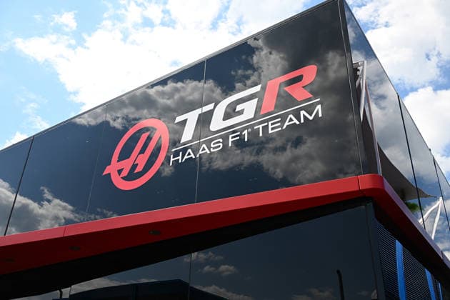 24.06.2026, xsvx, Motorsport FIA Formel 1, Grand Prix von Österreich v.l. Symbolfoto, Symbolbild TGR Haas Formel 1 Team Logo Wappen Schriftzug (FIA REGULATIONS PROHIBIT ANY USE OF PHOTOGRAPHS as IMAGE SEQUENCES and or QUASI-VIDEO) Zeltweg-Spielberg *** June 24, 2026, xsvx, Motorsport FIA Formula 1, Austrian Grand Prix v l Stock photo, stock image TGR Haas Formula 1 Team logo, crest, lettering FIA REGULATIONS PROHIBIT ANY USE OF PHOTOGRAPHS as IMAGE SEQUENCES and or QUASI-VIDEO Zeltweg Spielberg