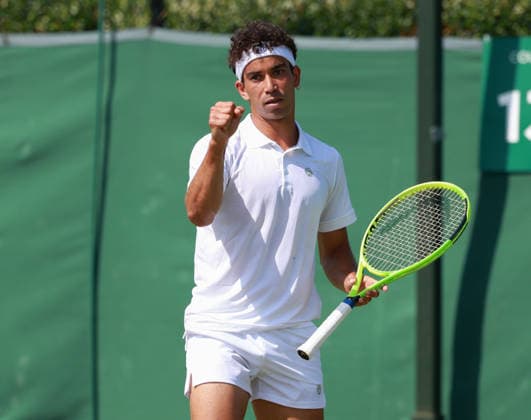 Moez Echargui (TUN),macht die Faust und jubelt, Jubel, Emotion, Herren Einzel, Men s Singles, Qualifikation, Wimbledon Tennis - Wimbledon 2026 - Grand Slam ITF ATP, Tennis Herren WTA, Tennis Damen - AELTC - London - - Great Britain - 24 June 2026. *** Moez Echargui (TUN) pumps his fist and cheers; celebration, emotion, Men s Singles, Qualifying, Wimbledon Tennis, Wimbledon 2026, Grand Slam, ITF, ATP, WTA, AELTC, London, Great Britain, June 24, 2026 Copyright: xJuergenxHasenkopfx