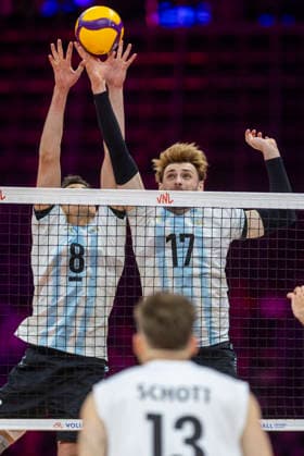 Argentina vs Germany - 2026 Men s Volleyball Nations League - Gliwice -Day1 Agustin Loser, Luciano Vicentin during the 2026 Men s Volleyball Nations League match between Argentina and Germany in Gliwice, Poland, on June 24, 2026. NO SALES POLAND Gliwice Poland  Copyright: xAndrzejxIwanczukx originalFilename:iwanczuk-argentin260624_npMLD.jpg