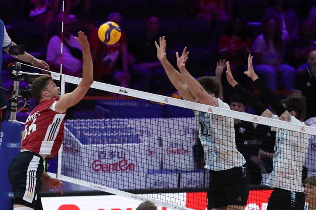 Gliwice 24.06.2026. Siatkowka Liga Narodow sezon 2026 faza grupowa mecz: Argentyna - Niemcy --- Volleyball VNL Nations League season 2026 group stage match: Argentina - Germany nz Rohrs Erik, Zerba Matias Fot. Kacper Staniec NEWSPIX.PL --- newspix.pl 