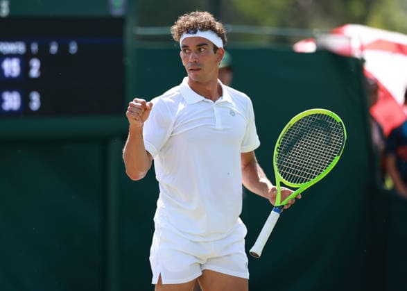 Moez Echargui (TUN),macht die Faust und jubelt, Jubel, Emotion, Herren Einzel, Men s Singles, Qualifikation, Wimbledon Tennis - Wimbledon 2026 - Grand Slam ITF ATP, Tennis Herren WTA, Tennis Damen - AELTC - London - - Great Britain - 24 June 2026. *** Moez Echargui (TUN) pumps his fist and cheers; celebration, emotion, Men s Singles, Qualifying, Wimbledon Tennis, Wimbledon 2026, Grand Slam, ITF, ATP, WTA, AELTC, London, Great Britain, June 24, 2026 Copyright: xJuergenxHasenkopfx