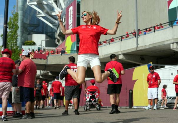 FIFA World Cup, WM, Weltmeisterschaft, Fussball 2026 - Group B - Switzerland vs Canada Canada supporters prior to the FIFA World Cup 2026 group stage match Switzerland against Canada, in Vancouver, Canada, 24 June 2026. VANCOUVER Canada  Copyright: xBOBxFRIDx