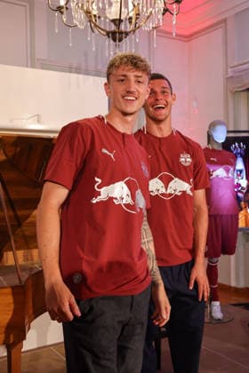 SOCCER - BL, RBS, jersey presentation SALZBURG,AUSTRIA,24.JUN.26 - SOCCER - ADMIRAL Bundesliga, Red Bull Salzburg, jersey presentation. Image shows Tim Drexler and Christian Zawieschitzky (RBS).  GEPAxpictures xMathiasxMandl