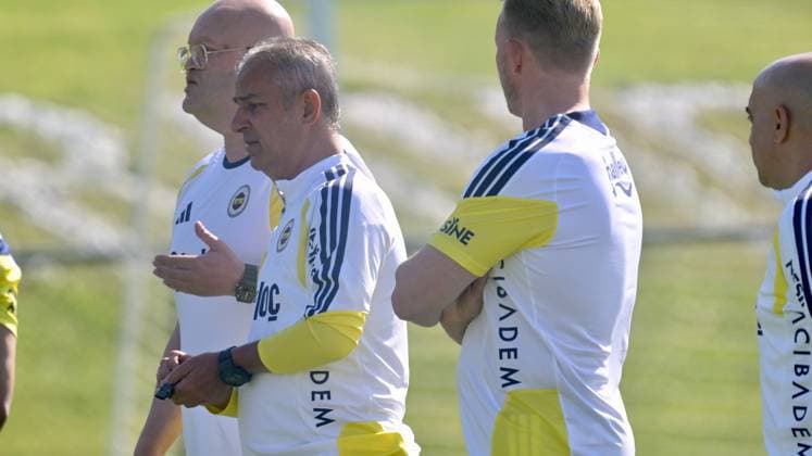 Fenerbahce s first training session of the new season kicks off in Duzce DUZCE, TURKIYE - JUNE 24: Fenerbahce Head Coach Ismail Kartal leads the football team s first training session of the new season at the Fenerbahce Topuk Plateau Facilities in Duzce, Turkiye on June 24, 2026. The Yellow Canaries kicked off their first-stage pre-season camp preparations under the management of their technical manager. Omer Urer Anadolu Duzce Turkey. Editorial use only. Please get in touch for any other usage.  Copyright: x2026xAnadoluxOmerxUrerx