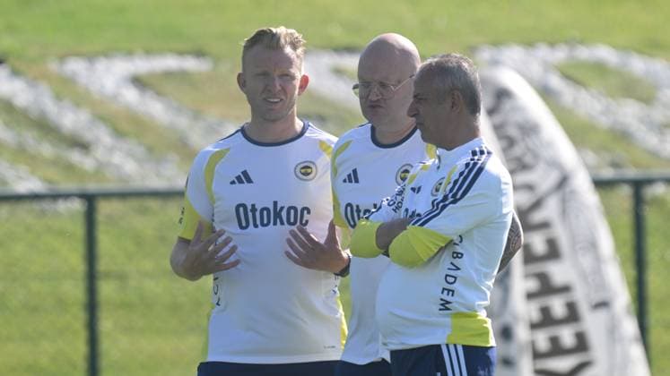 Fenerbahce s first training session of the new season kicks off in Duzce DUZCE, TURKIYE - JUNE 24: Fenerbahce Head Coach Ismail Kartal leads the football team s first training session of the new season at the Fenerbahce Topuk Plateau Facilities in Duzce, Turkiye on June 24, 2026. The Yellow Canaries kicked off their first-stage pre-season camp preparations under the management of their technical manager. Omer Urer Anadolu Duzce Turkey. Editorial use only. Please get in touch for any other usage.  Copyright: x2026xAnadoluxOmerxUrerx