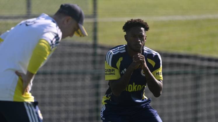Fenerbahce s first training session of the new season kicks off in Duzce DUZCE, TURKIYE - JUNE 24: Fenerbahce s Fred attends football team s first training session of the new season at the Fenerbahce Topuk Plateau Facilities in Duzce, Turkiye on June 24, 2026. The Yellow Canaries kicked off their first-stage pre-season camp preparations under the management of their technical manager. Omer Urer Anadolu Duzce Turkey. Editorial use only. Please get in touch for any other usage.  Copyright: x2026xAnadoluxOmerxUrerx