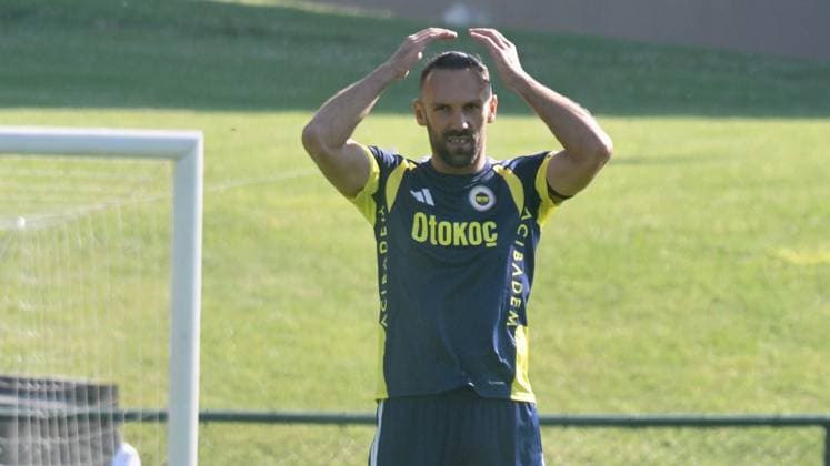 Fenerbahce s first training session of the new season kicks off in Duzce DUZCE, TURKIYE - JUNE 24: Fenerbahce s Vedat Muriqi attends football team s first training session of the new season at the Fenerbahce Topuk Plateau Facilities in Duzce, Turkiye on June 24, 2026. The Yellow Canaries kicked off their first-stage pre-season camp preparations under the management of their technical manager. Omer Urer Anadolu Duzce Turkey. Editorial use only. Please get in touch for any other usage.  Copyright: x2026xAnadoluxOmerxUrerx