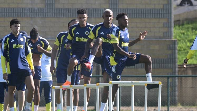 Fenerbahce s first training session of the new season kicks off in Duzce DUZCE, TURKIYE - JUNE 24: Fenerbahce s Anderson Talisca attends football team s first training session of the new season at the Fenerbahce Topuk Plateau Facilities in Duzce, Turkiye on June 24, 2026. The Yellow Canaries kicked off their first-stage pre-season camp preparations under the management of their technical manager. Omer Urer Anadolu Duzce Turkey. Editorial use only. Please get in touch for any other usage.  Copyright: x2026xAnadoluxOmerxUrerx