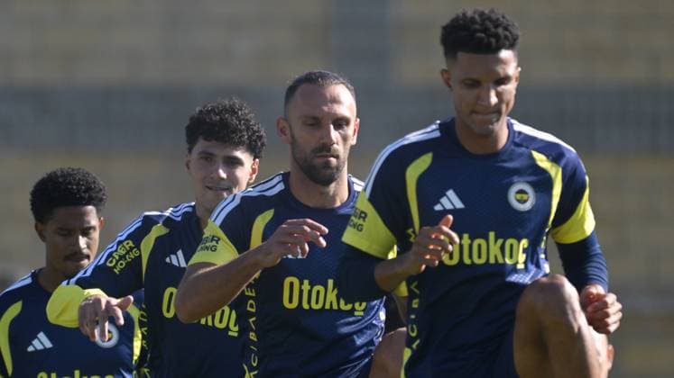 Fenerbahce s first training session of the new season kicks off in Duzce DUZCE, TURKIYE - JUNE 24: Fenerbahce s Vedat Muriqi attends football team s first training session of the new season at the Fenerbahce Topuk Plateau Facilities in Duzce, Turkiye on June 24, 2026. The Yellow Canaries kicked off their first-stage pre-season camp preparations under the management of their technical manager. Omer Urer Anadolu Duzce Turkey. Editorial use only. Please get in touch for any other usage.  Copyright: x2026xAnadoluxOmerxUrerx