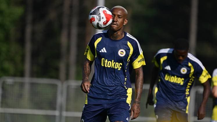 Fenerbahce s first training session of the new season kicks off in Duzce DUZCE, TURKIYE - JUNE 24: Fenerbahce s Anderson Talisca attends football team s first training session of the new season at the Fenerbahce Topuk Plateau Facilities in Duzce, Turkiye on June 24, 2026. The Yellow Canaries kicked off their first-stage pre-season camp preparations under the management of their technical manager. Omer Urer Anadolu Duzce Turkey. Editorial use only. Please get in touch for any other usage.  Copyright: x2026xAnadoluxOmerxUrerx