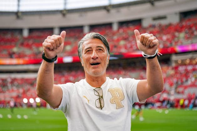 Kanada: Fußball FIFA Weltmeisterschaft 2026 Gruppenphase Schweiz vs Kanada BC Place Stadium (Vancouver, British Columbia): Murat Yakin (Trainer, Schweiz) *** Canada Soccer 2026 FIFA World Cup Group Stage Switzerland vs. Canada BC Place Stadium Vancouver, British Columbia Murat Yakin, Head Coach, Switzerland Copyright: xJOERANxSTEINSIEKx
