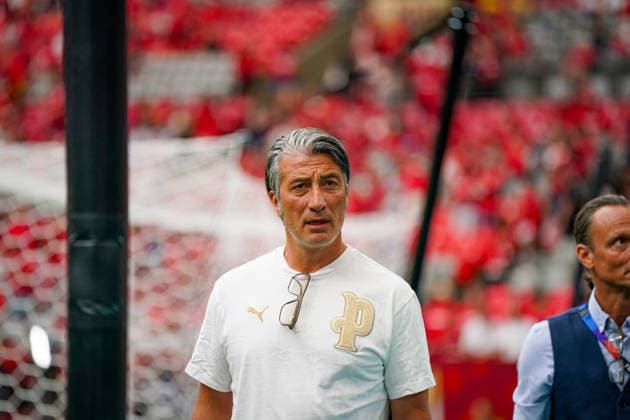 Kanada: Fußball FIFA Weltmeisterschaft 2026 Gruppenphase Schweiz vs Kanada BC Place Stadium (Vancouver, British Columbia): Murat Yakin (Trainer, Schweiz) *** Canada Soccer 2026 FIFA World Cup Group Stage Switzerland vs. Canada BC Place Stadium, Vancouver, British Columbia Murat Yakin, Head Coach, Switzerland Copyright: xJOERANxSTEINSIEKx