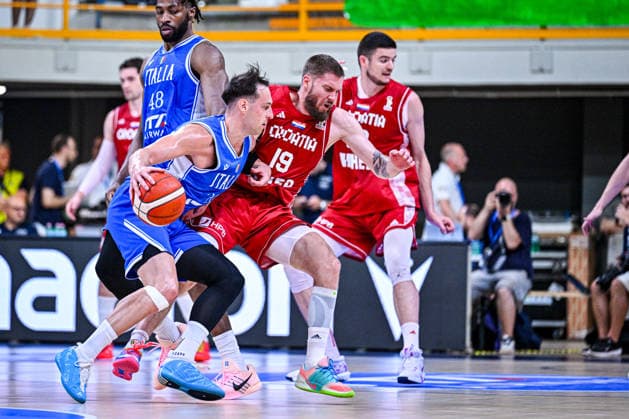 IPA86017755 - Davide Casarin of Italy and MAVRA Dominik of Croatia ITALY - CROATIA Friendly Match June 23, 2026 Photo by Mitja Emili during the Italy vs. Croatia basketball exhibition game in Gorizia, Italy, June 24, 2026  Copyright: xMitjaxEmili IPAxSportx xx 86017755