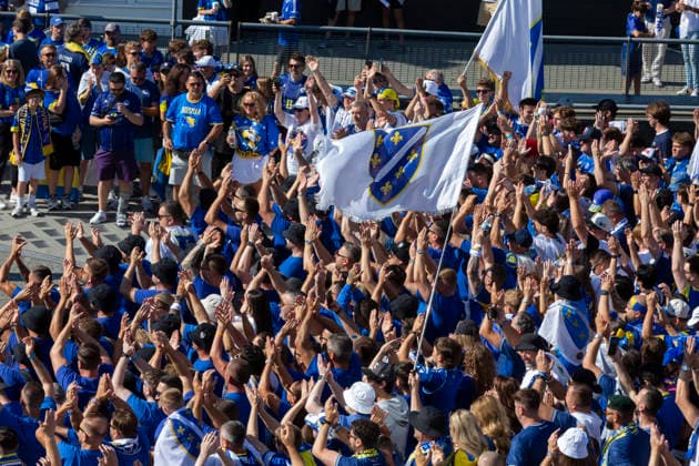 June 24, 2026, Seattle, Washington, USA: Thousands of fans of team Bosnia and Herzegovina lead a march to the FIFA World Cup, WM, Weltmeisterschaft, Fussball match between Bosnia and Herzegovina and Qatar on SeattleÃ¢â‚¬â ¢s Waterfront Park on Wednesday, June 24, 2026. 2026 FIFA World Cup: Bosnia And Herzegovina Vs Qatar In Seattle  - ZUMAg235 20260624_zap_g235_001 Copyright: xPaulxChristianxGordonx
