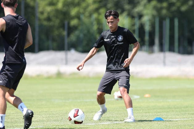 Regionalliga Nordost: Trainingsauftakt des 1. FC Lok Leipzig, 24.06.2026 Samim Bigi (aus eigener U19, Lok Leipzig). Fußball, Regionalliga Nordost, Saison 2026 2027, Trainingsauftakt des 1. FC Lok Leipzig am 24.06.2026 im Bruno-Plache-Stadion, Leipzig. *** Regionalliga Nordost: 1 FC Lok Leipzig Kicks Off Training, June 24, 2026; Samim Bigi from the club’s own U19 team, Lok Leipzig Soccer, Northeast Regional League, 2026–2027 season, 1 FC Lok Leipzig’s training kickoff on June 24, 2026, at Bruno Plache Stadium, Leipzig Copyright: xBEAUTIFULxSPORTS JanxKaeferx